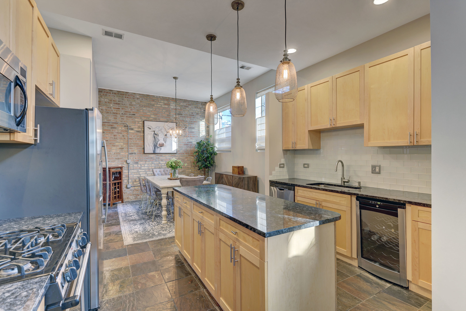 1424 W Grand Avenue Unit: 1