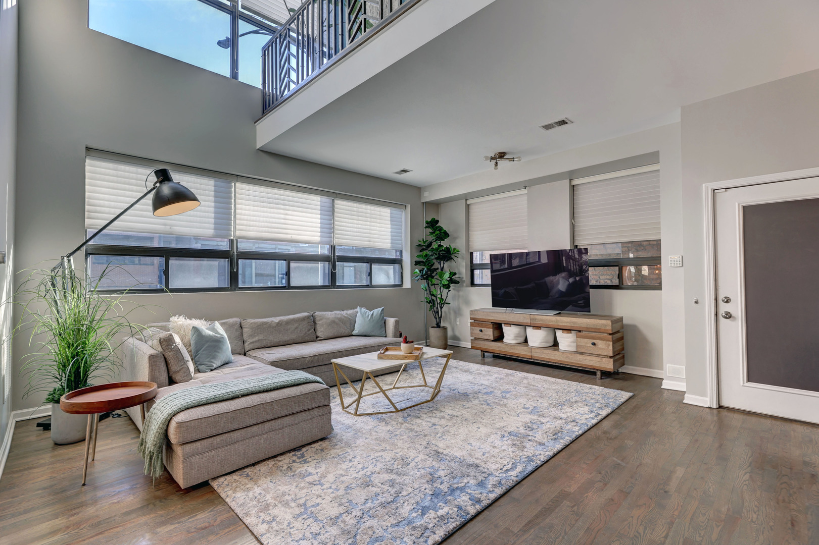 1424 W Grand Avenue Unit: 1