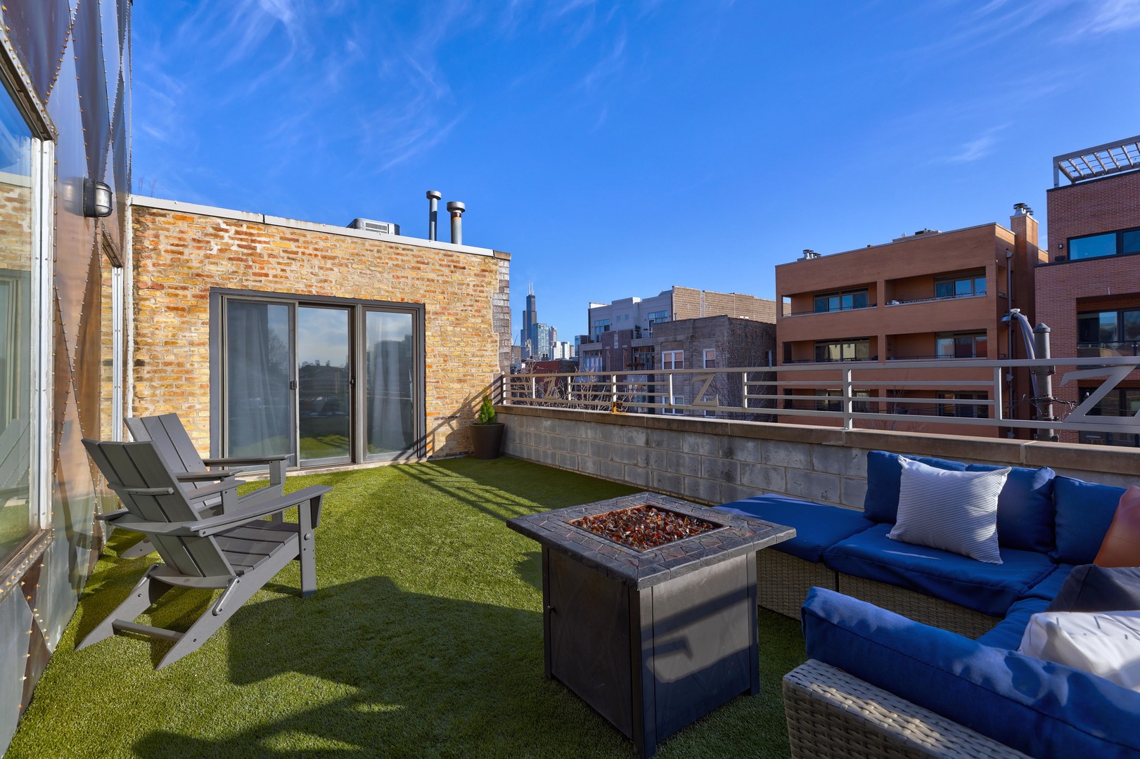 1424 W Grand Avenue Unit: 1