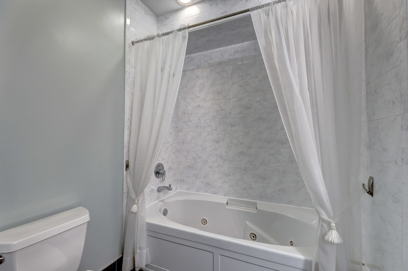 1424 W Grand Avenue Unit: 1