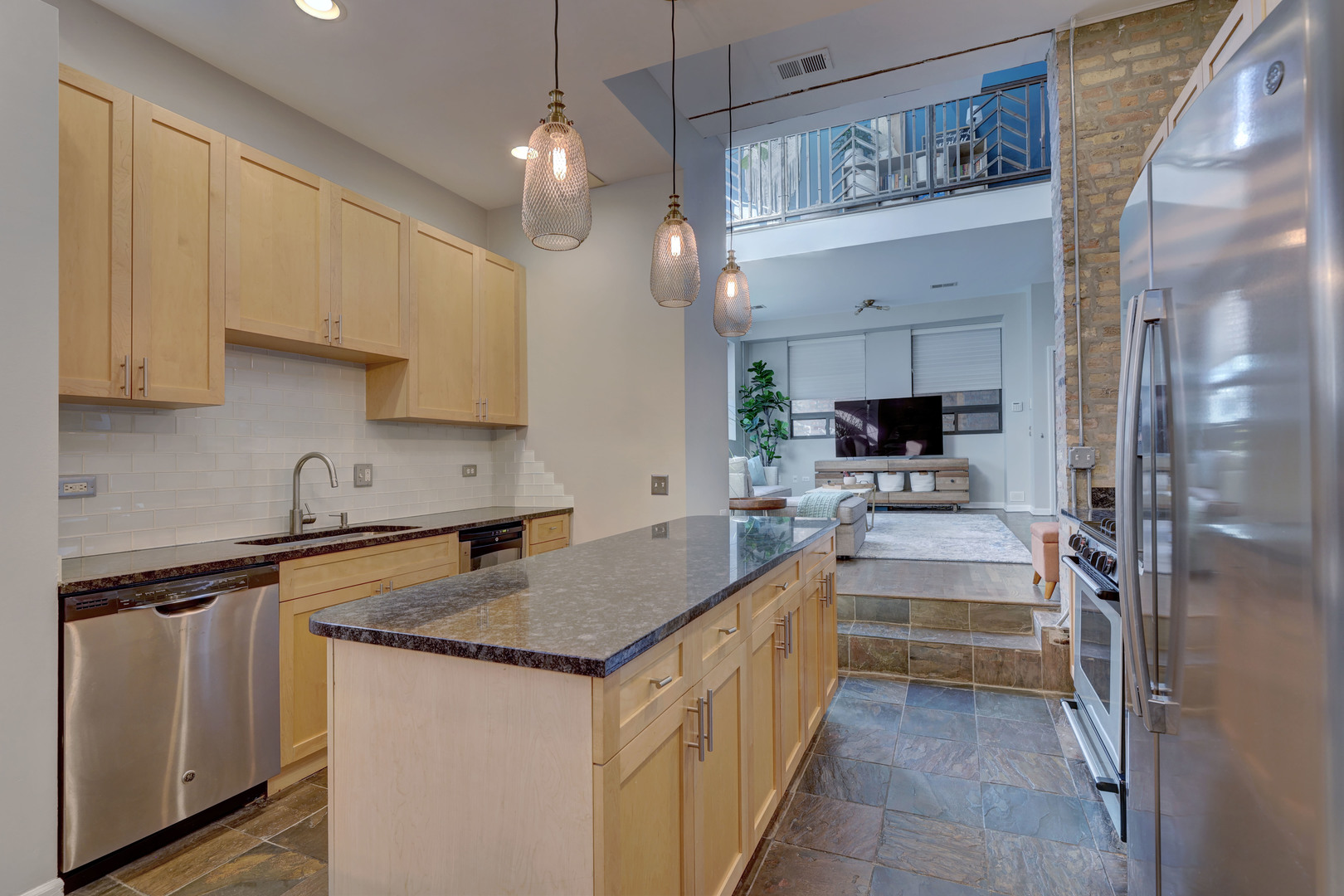1424 W Grand Avenue Unit: 1