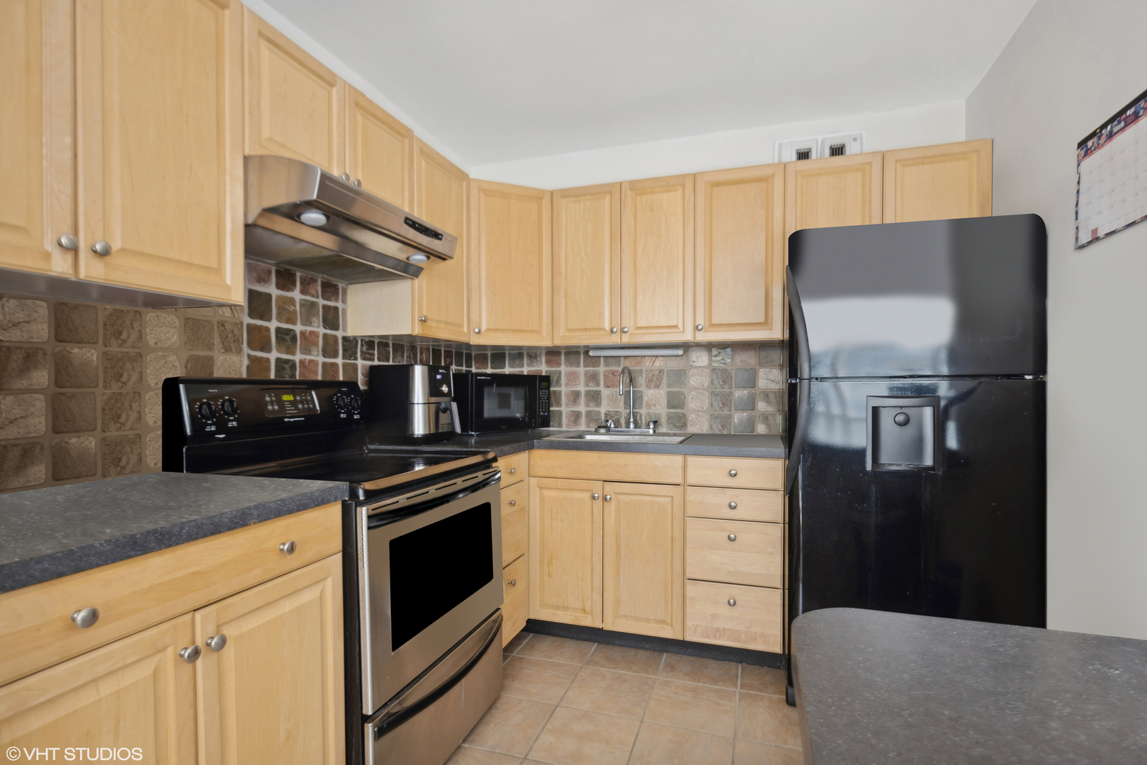 3550 N Lake Shore Drive Unit: 1825