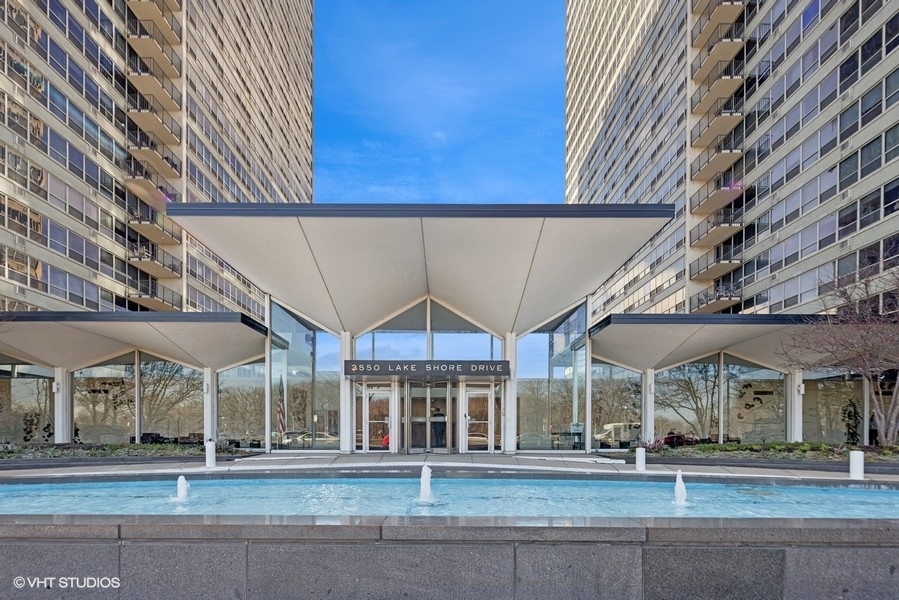 3550 N Lake Shore Drive Unit: 1825