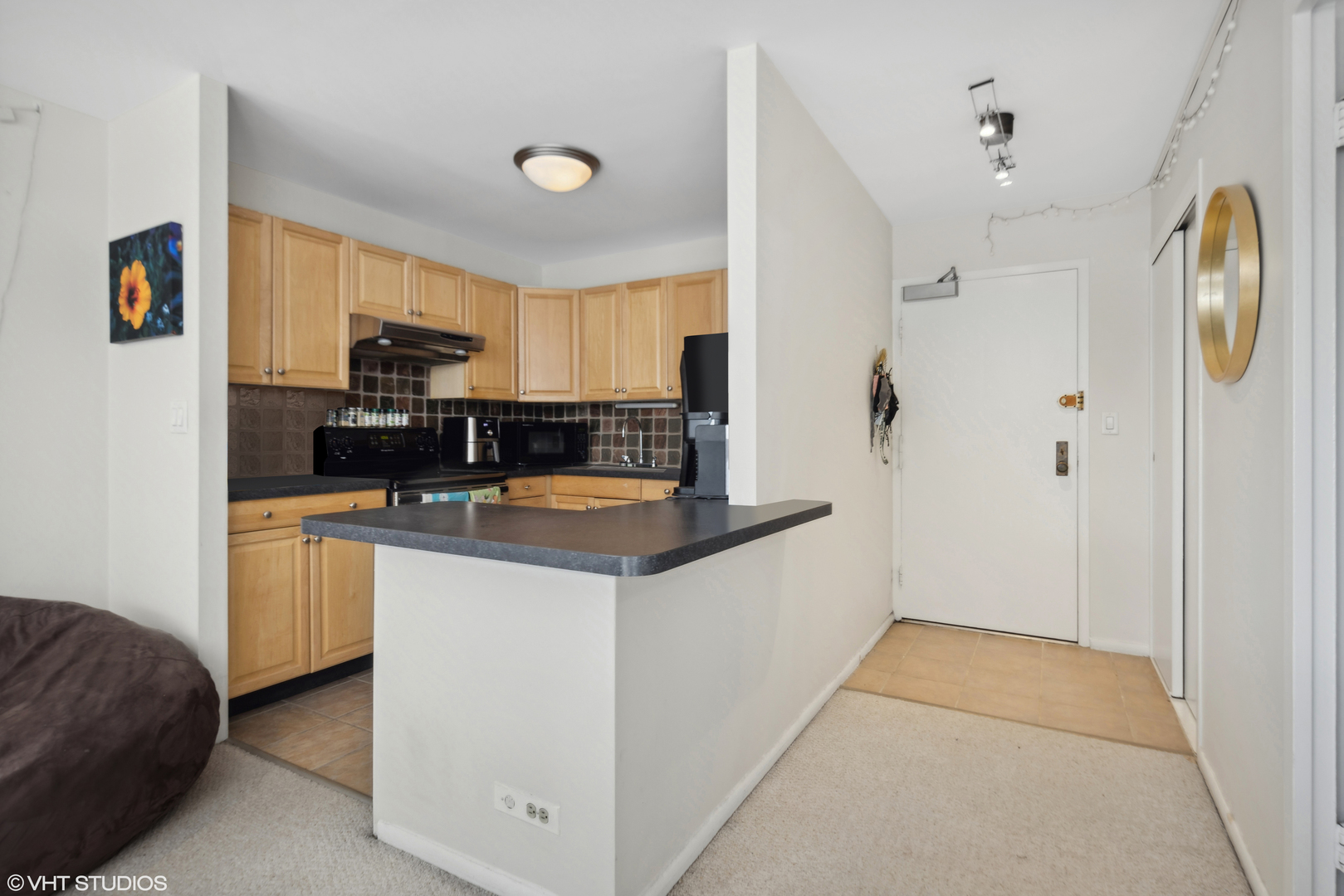 3550 N Lake Shore Drive Unit: 1825