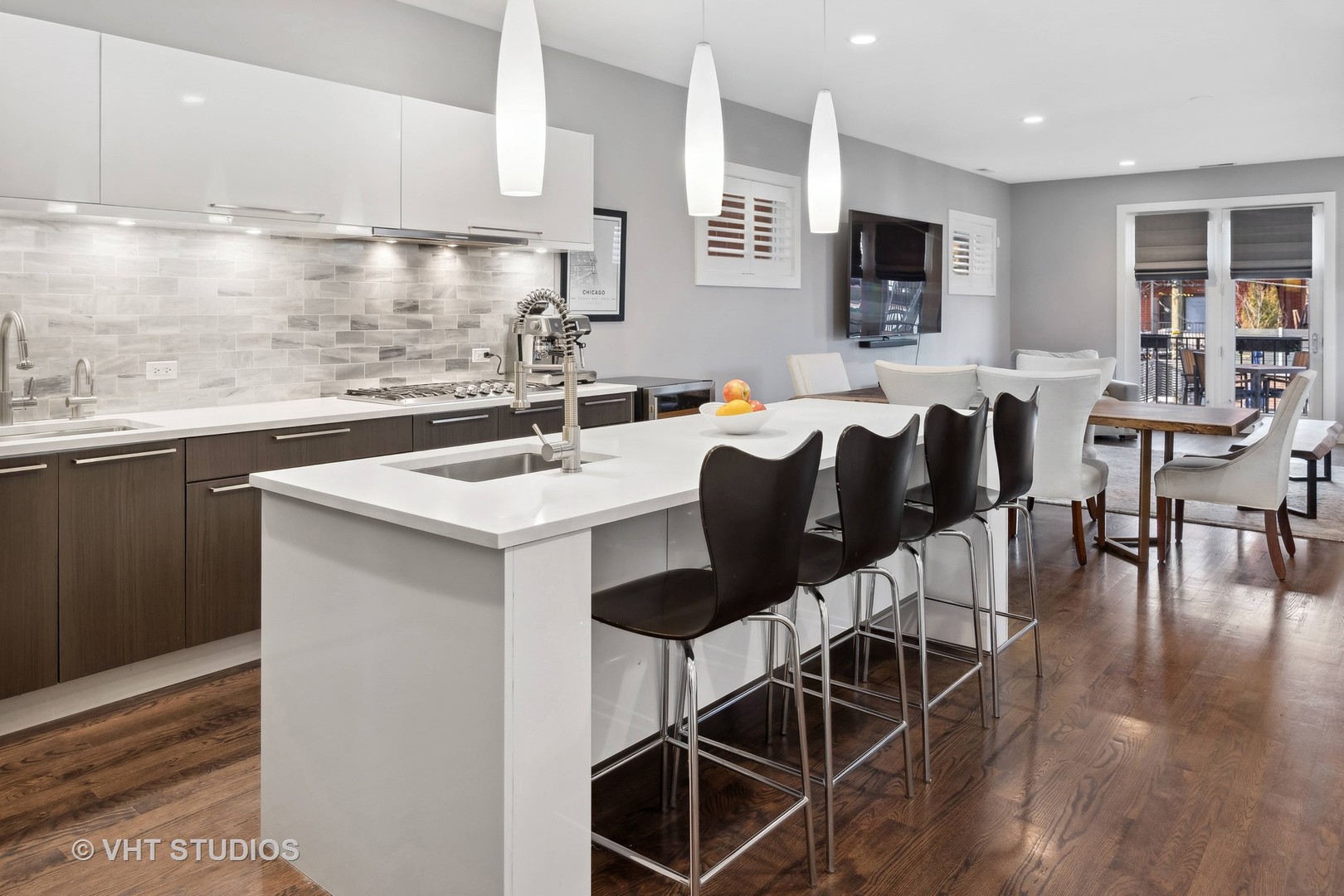 2320 N Hamilton Avenue Unit: 2