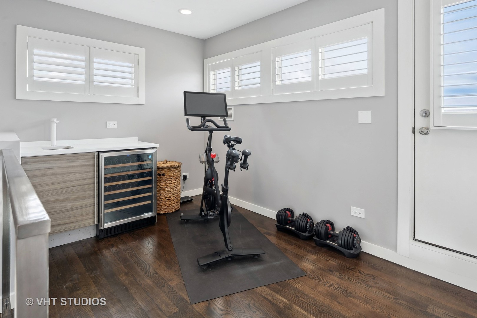 2320 N Hamilton Avenue Unit: 2