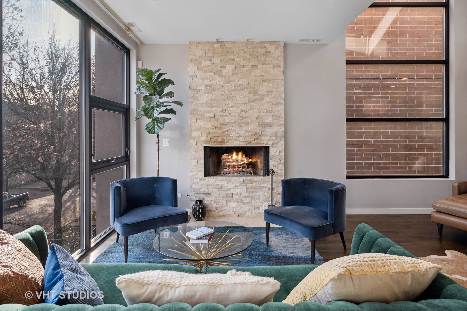 2320 N Hamilton Avenue Unit: 2