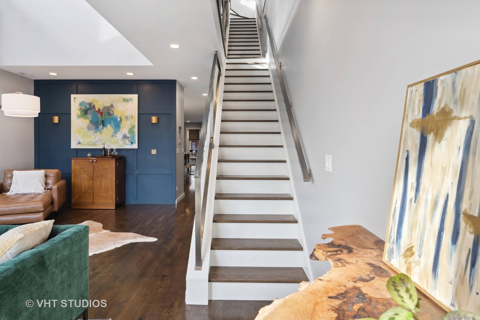 2320 N Hamilton Avenue Unit: 2