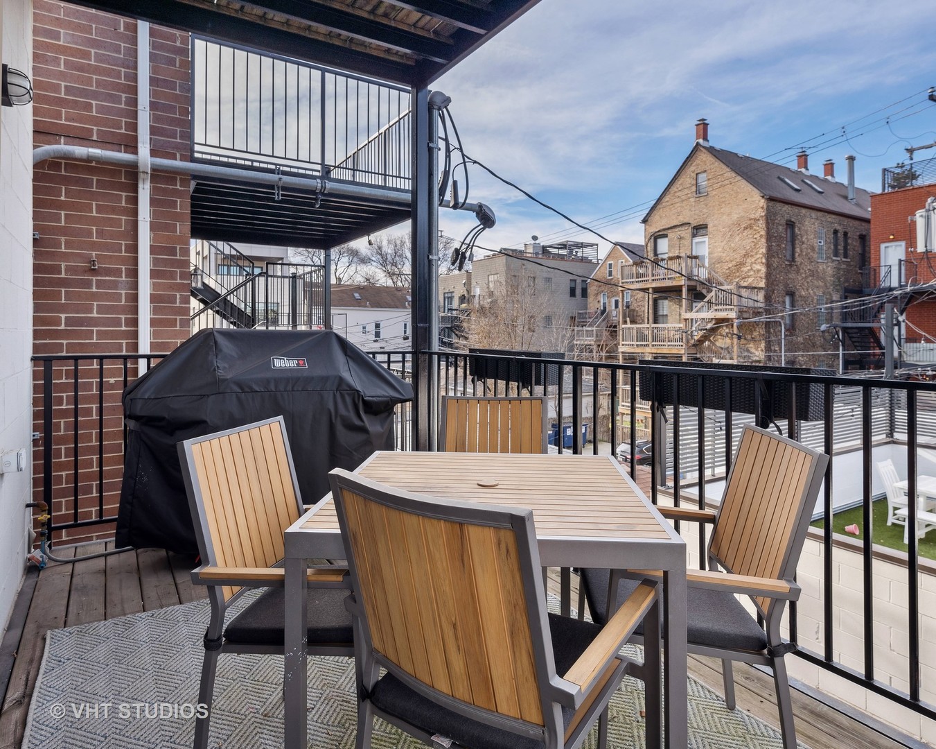 2320 N Hamilton Avenue Unit: 2