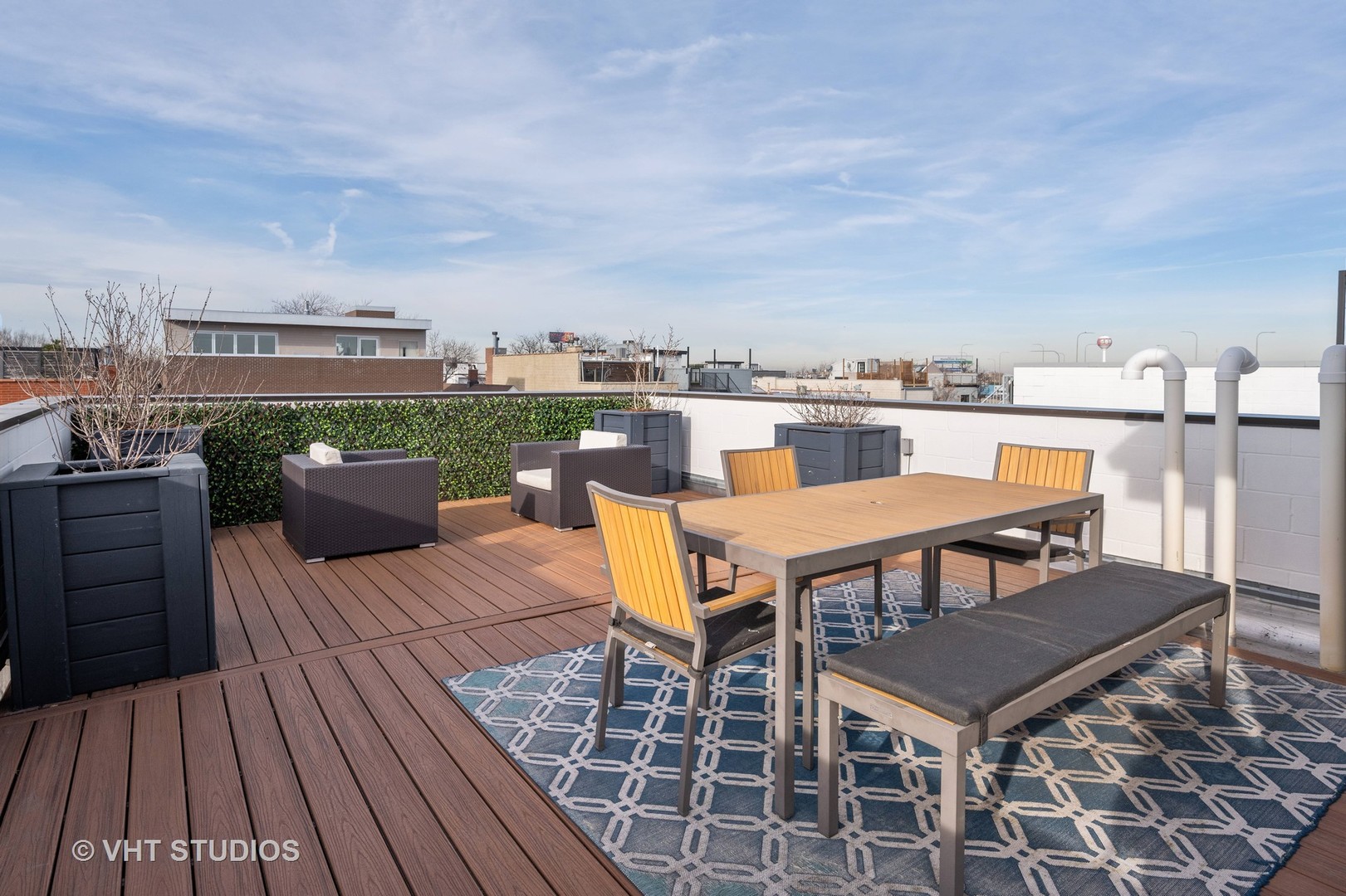 2320 N Hamilton Avenue Unit: 2