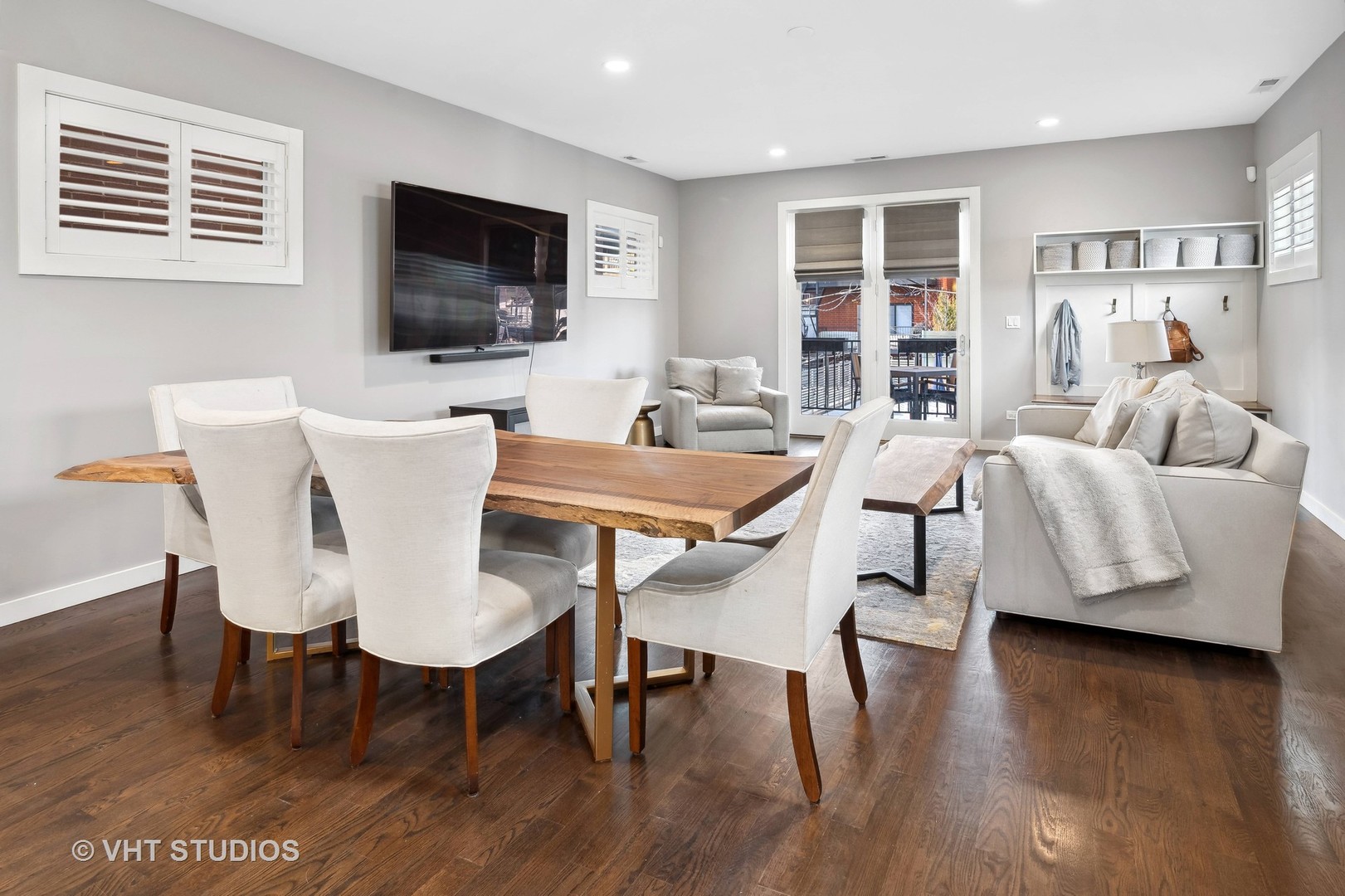 2320 N Hamilton Avenue Unit: 2