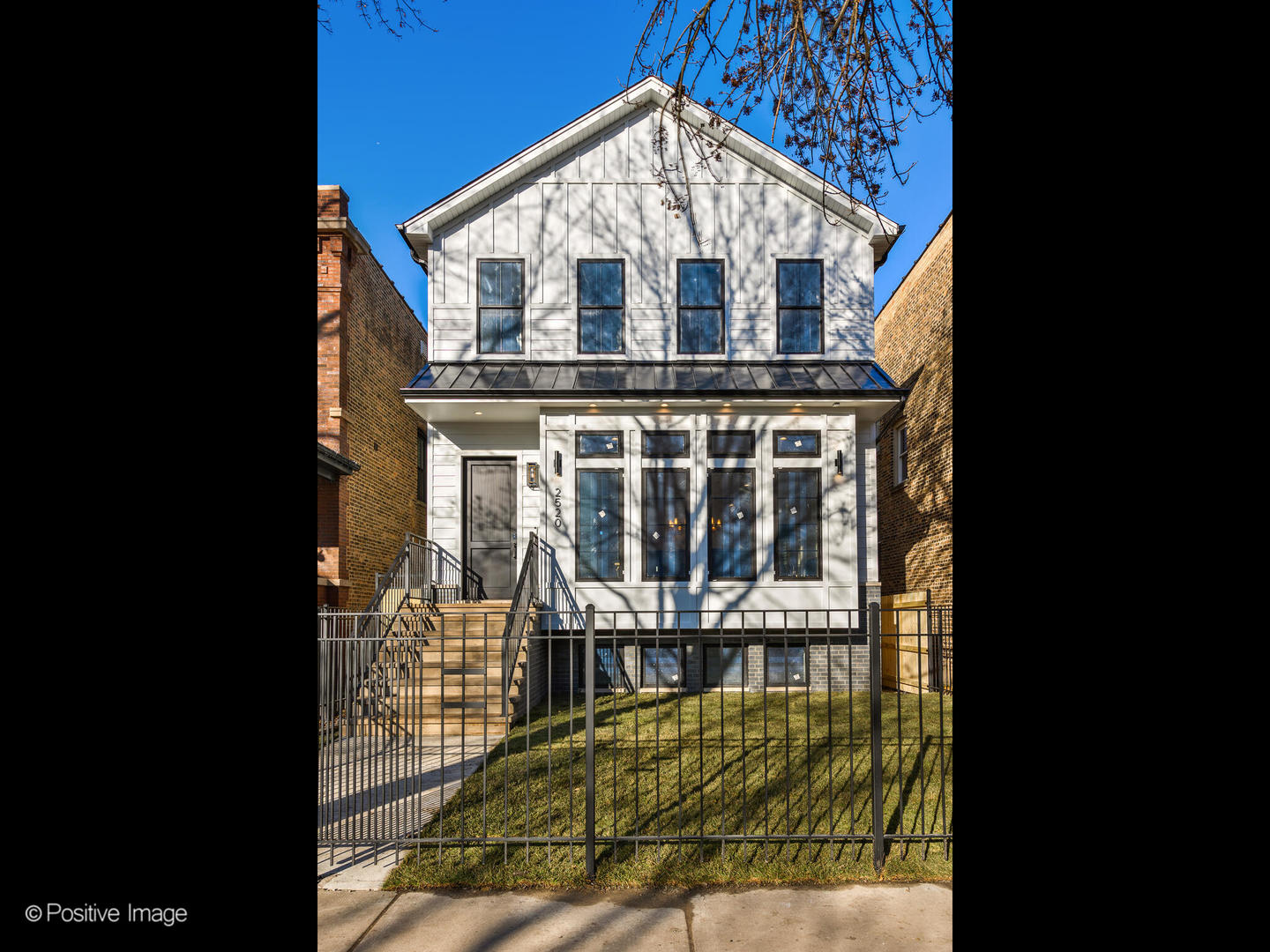 2520 W WILSON Avenue