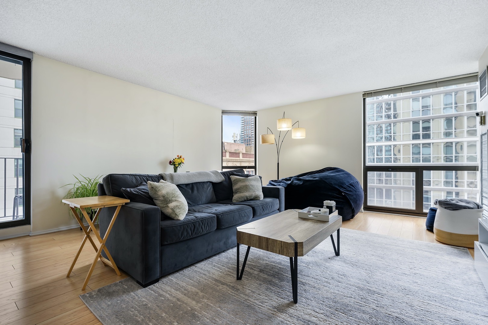 70 W Huron Street Unit: 1409