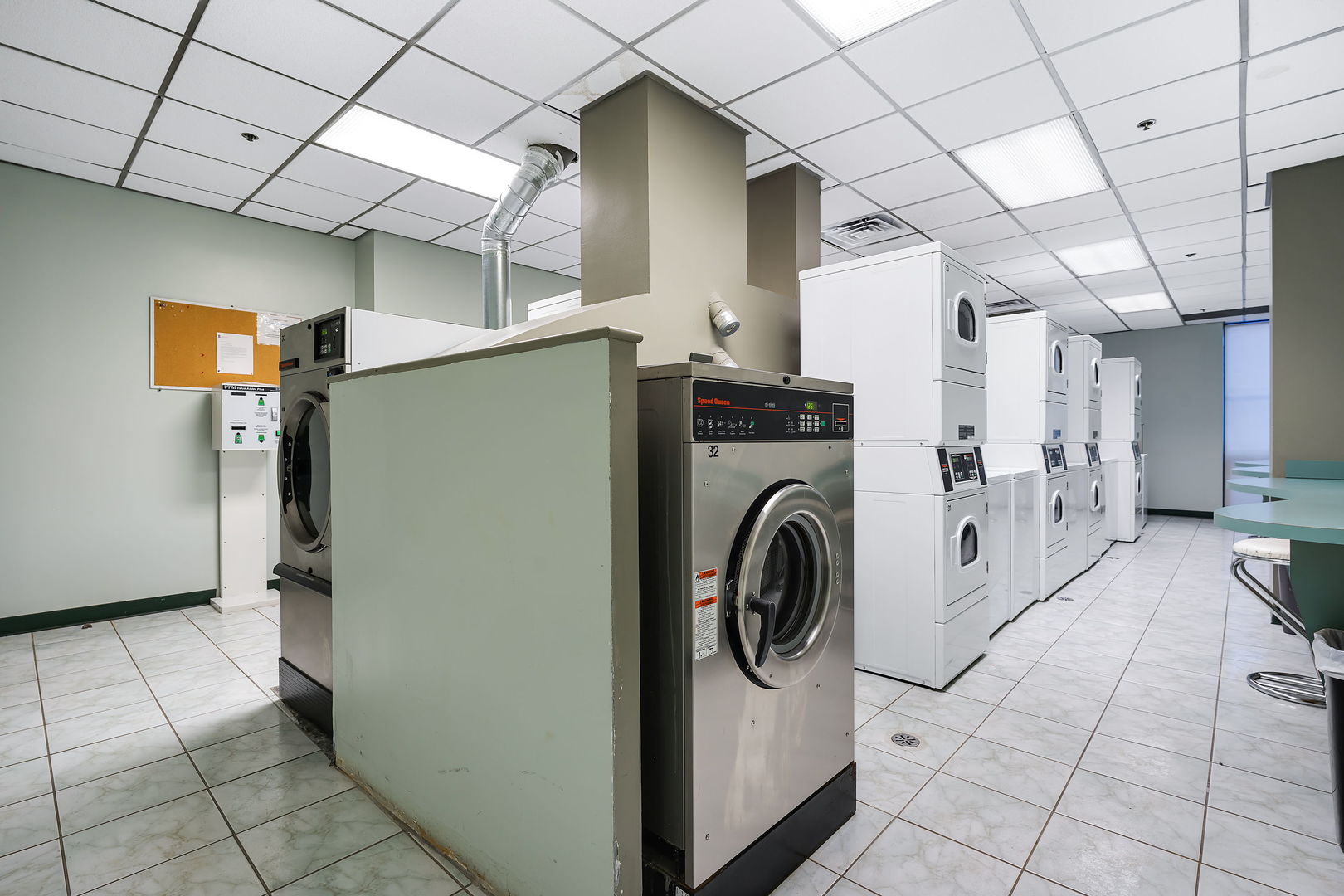 70 W Huron Street Unit: 1409