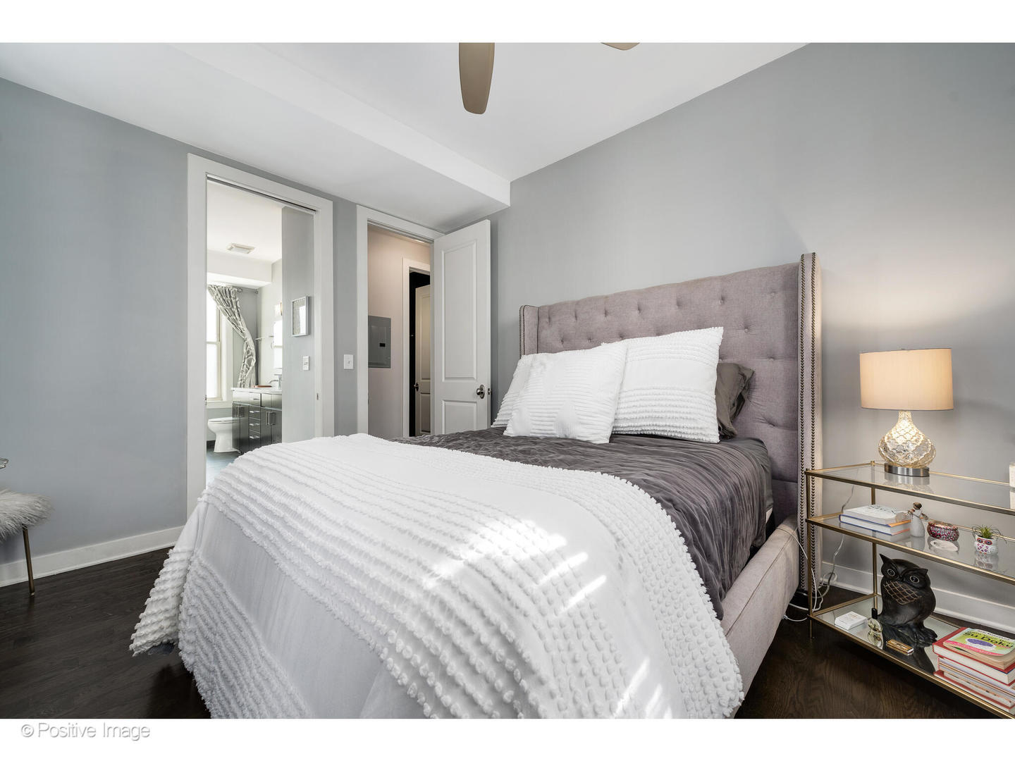 1525 N CLAREMONT Avenue Unit: 2B