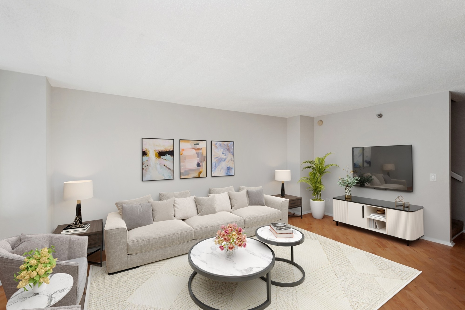 440 N MCCLURG Court Unit: 114