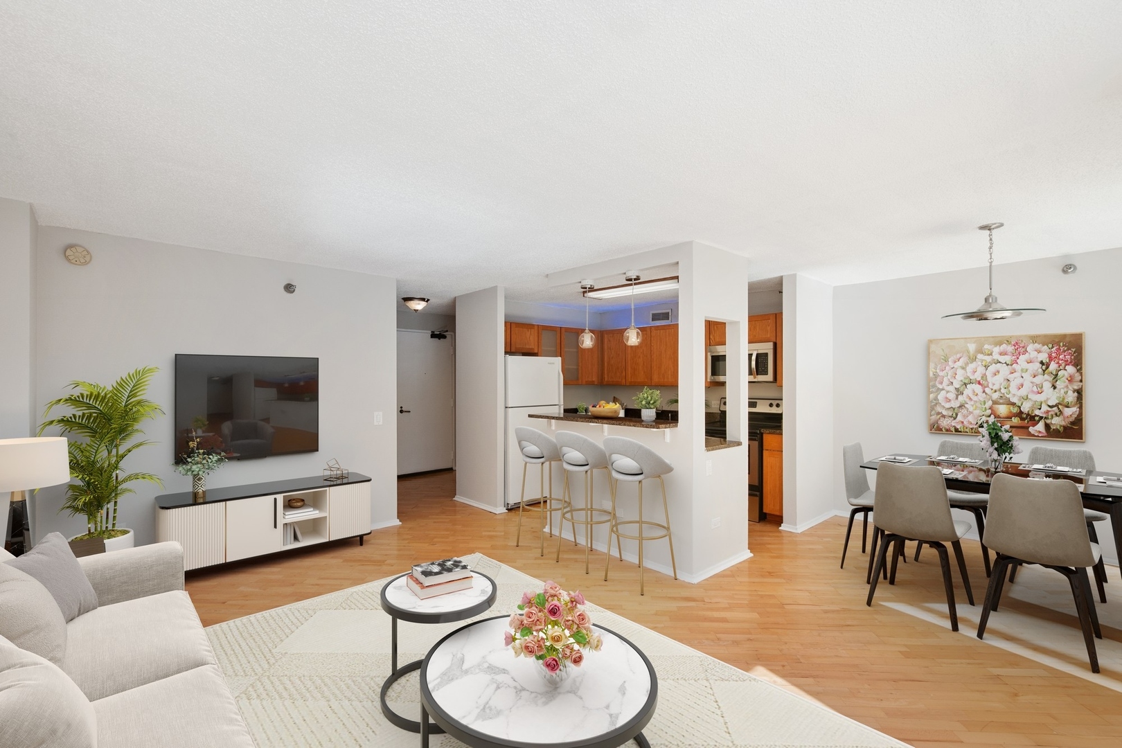 440 N MCCLURG Court Unit: 114