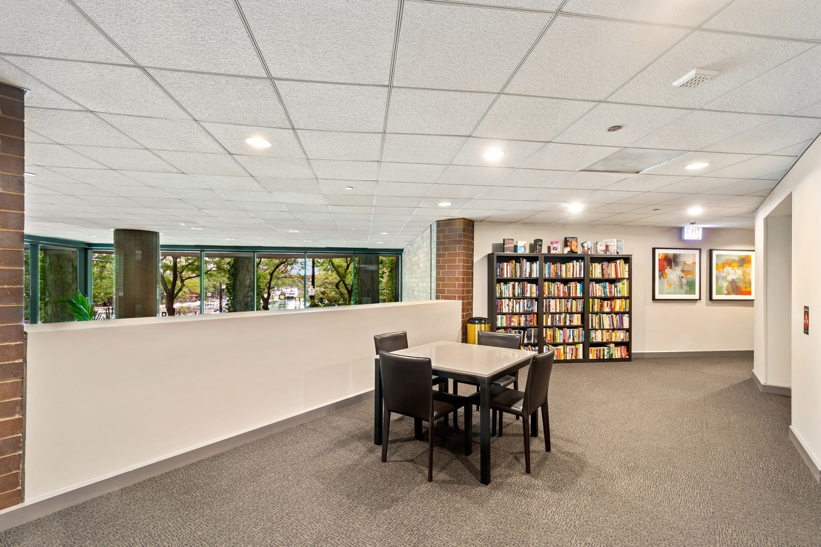 440 N MCCLURG Court Unit: 114