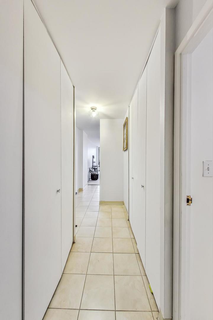 1636 N Wells Street Unit: 912