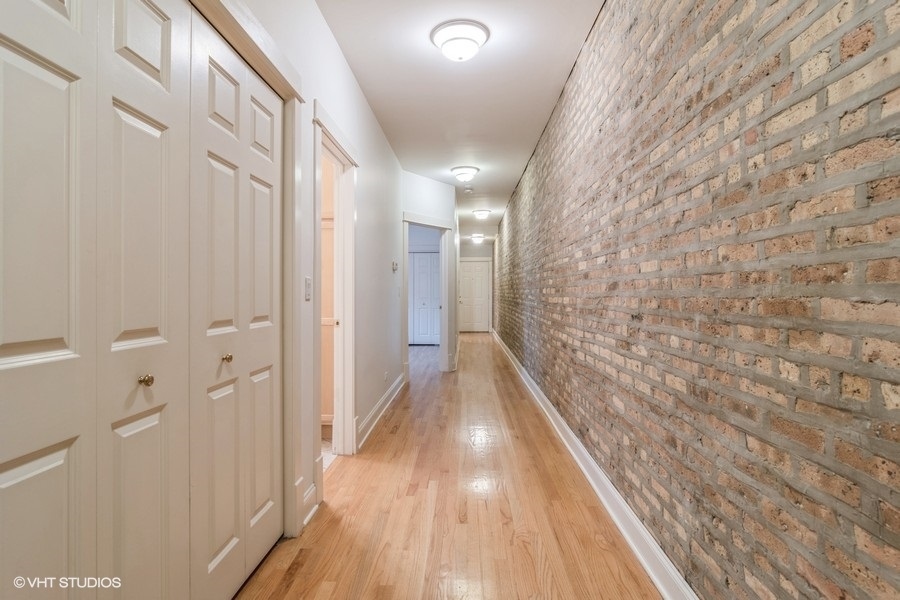 3912 W BYRON Street Unit: 1