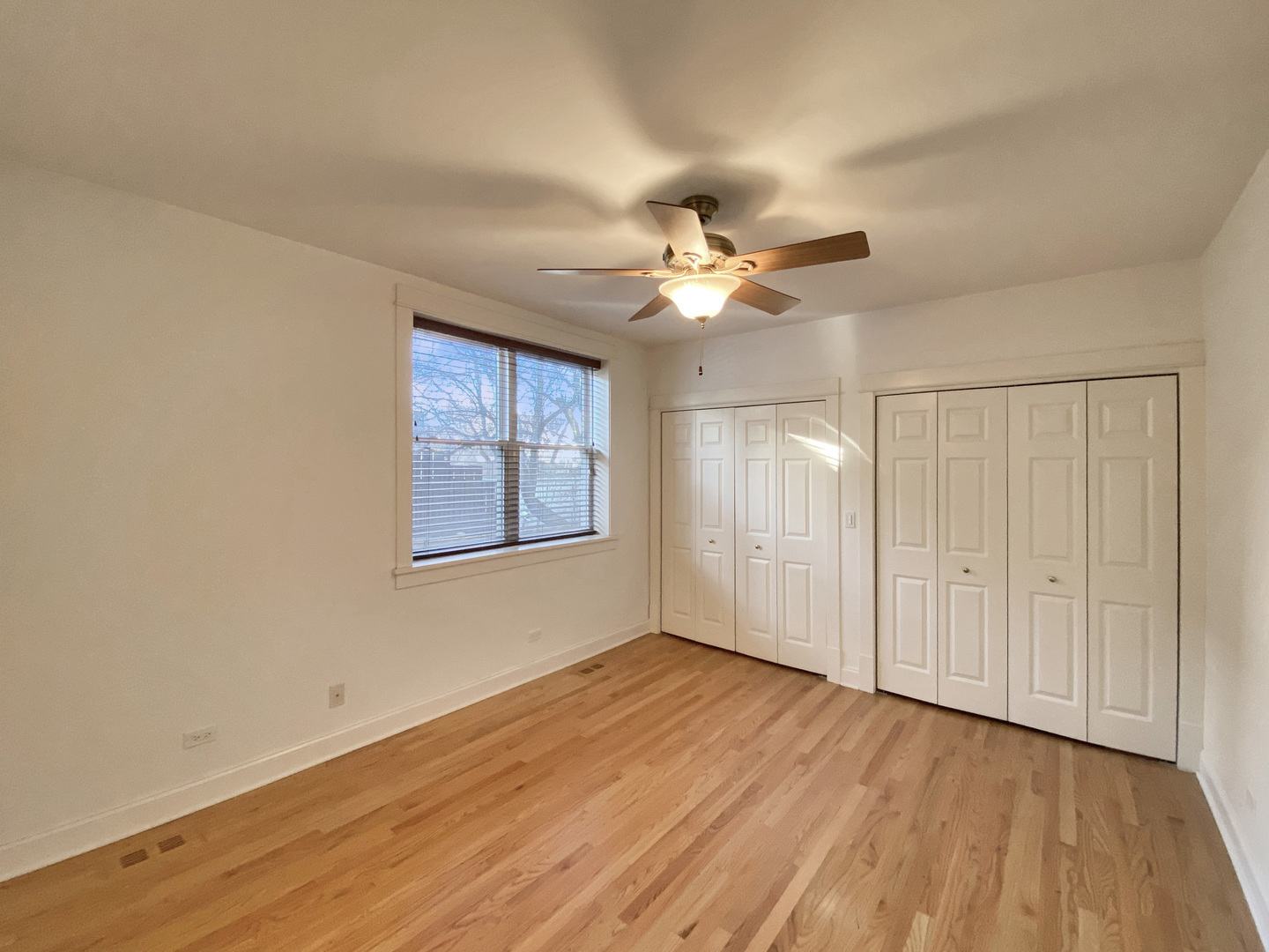 3912 W BYRON Street Unit: 1