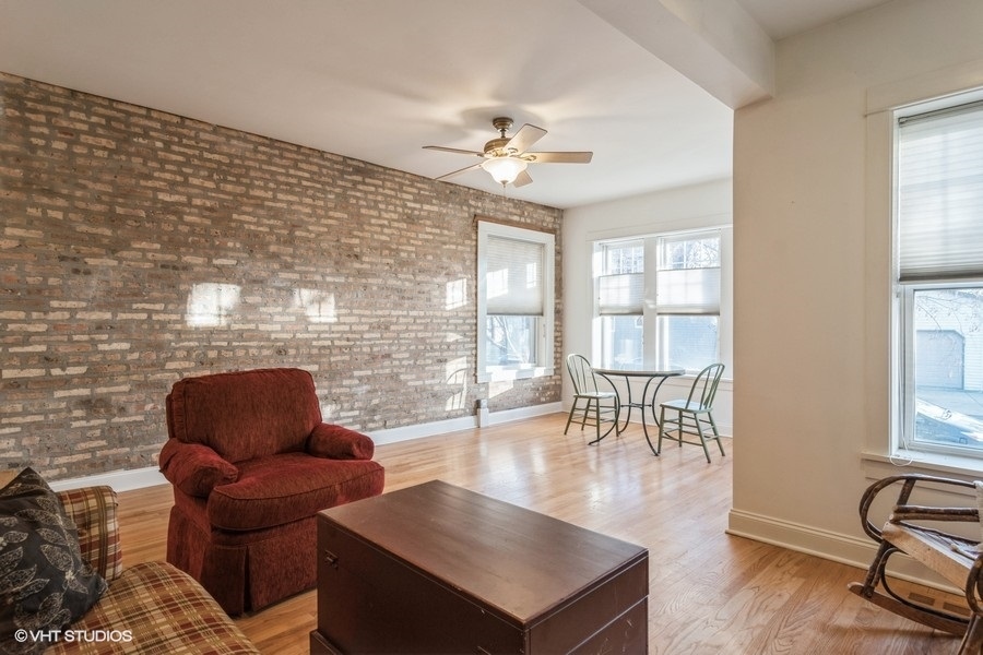 3912 W BYRON Street Unit: 1