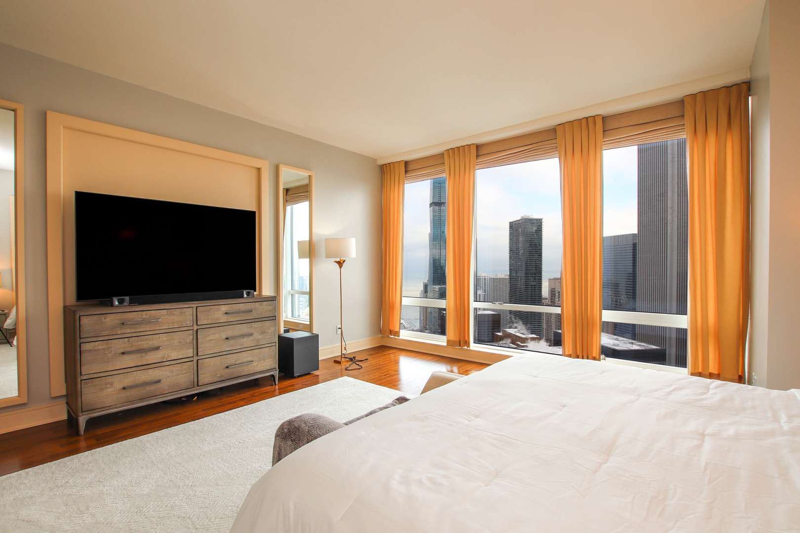 401 N WABASH Avenue Unit: 47I