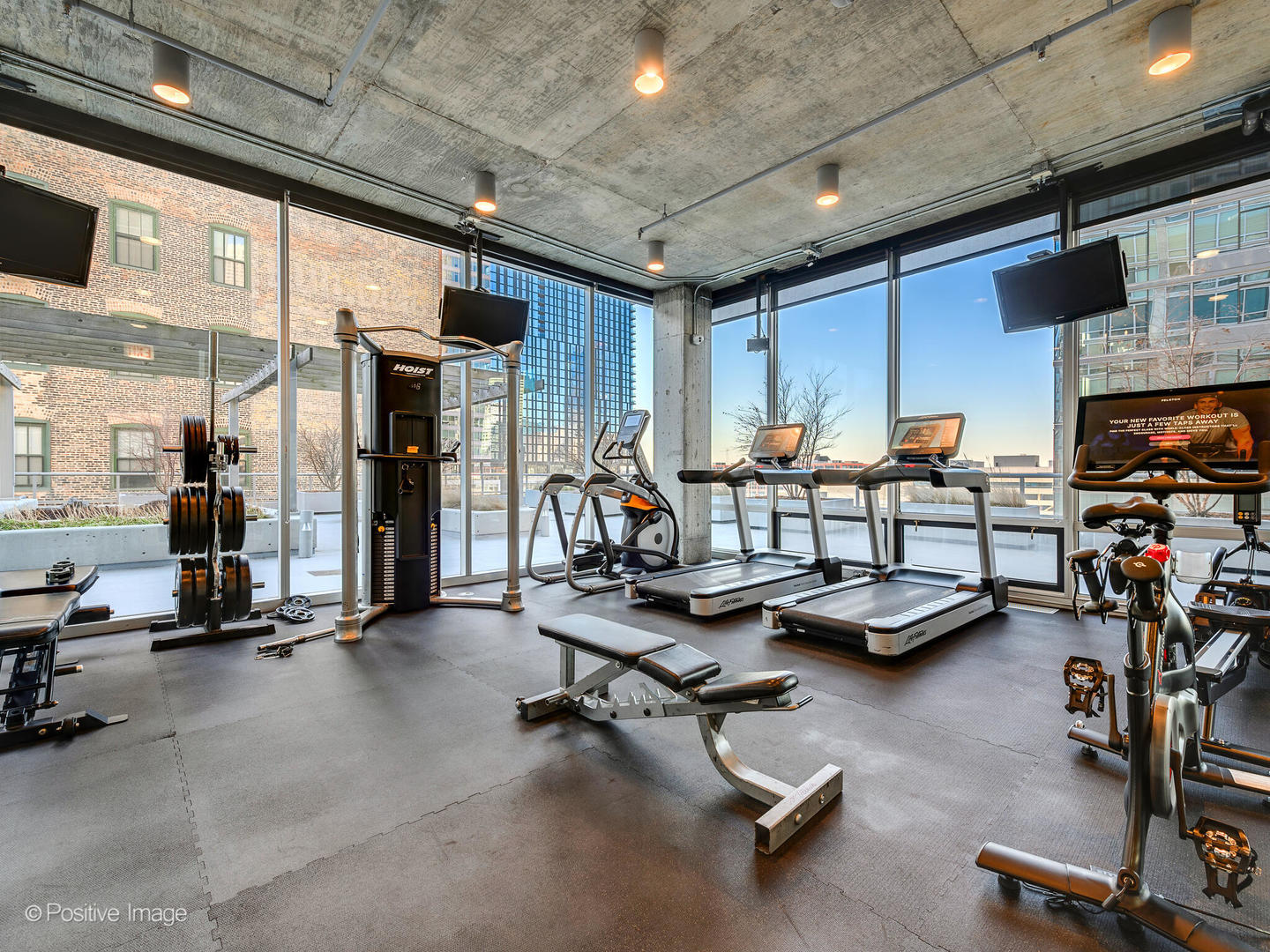 611 S Wells Street Unit: 2907