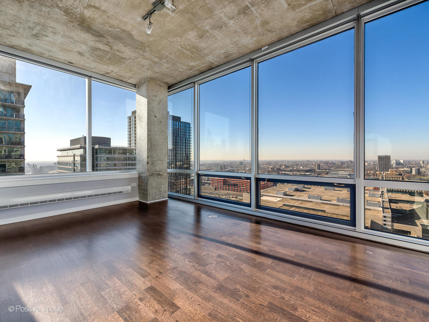 611 S Wells Street Unit: 2907