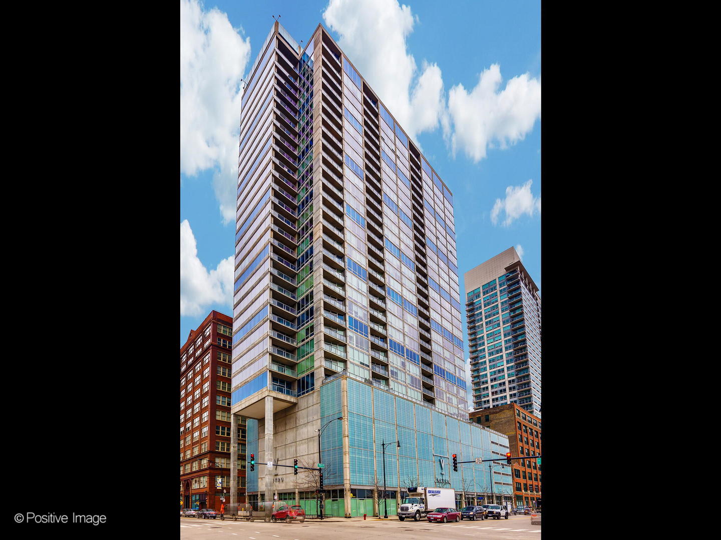 611 S Wells Street Unit: 2907