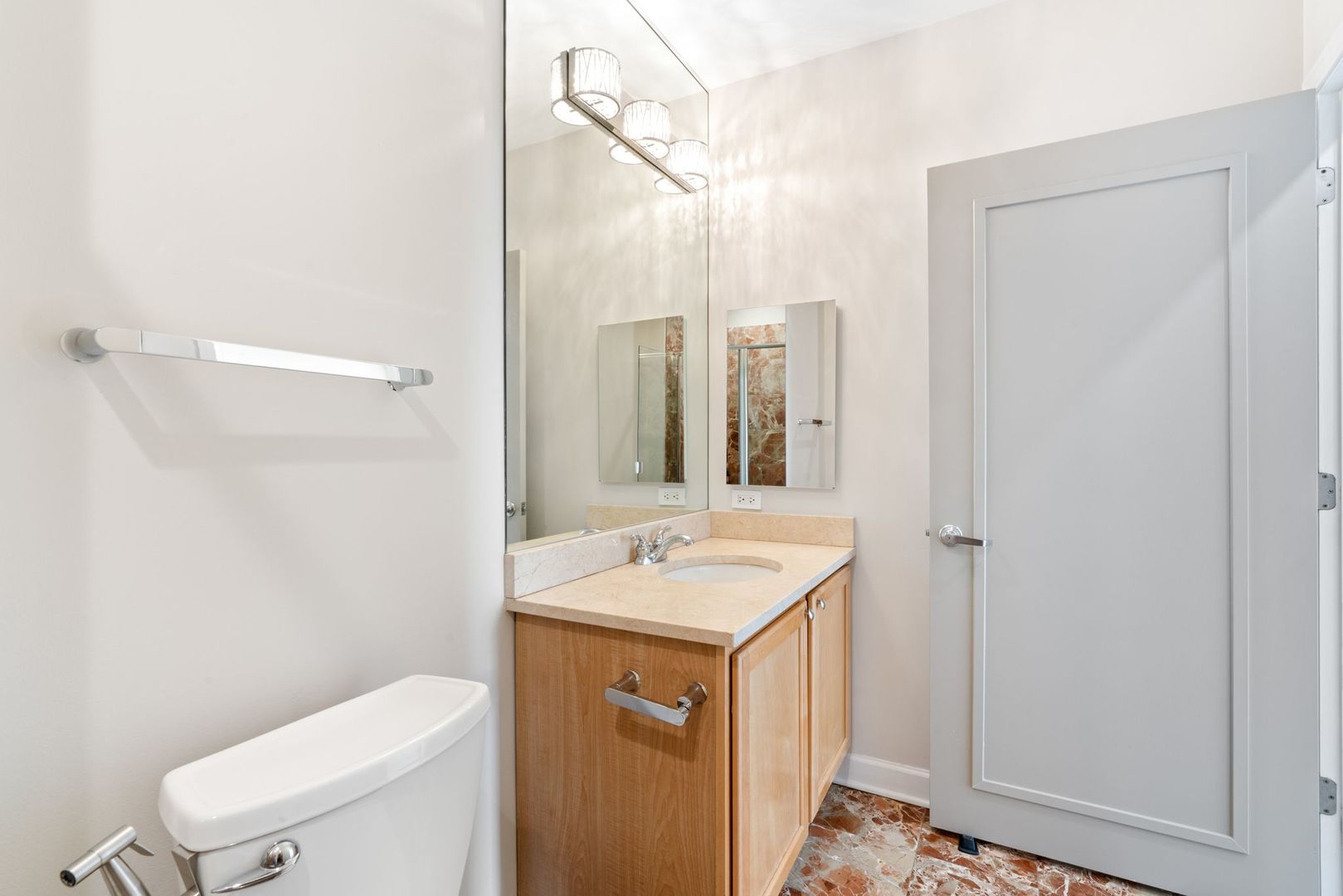 1322 S Prairie Avenue Unit: 1901