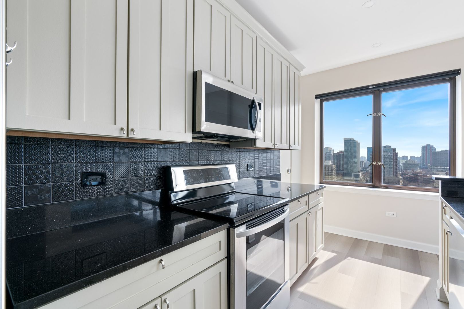 1322 S Prairie Avenue Unit: 1901