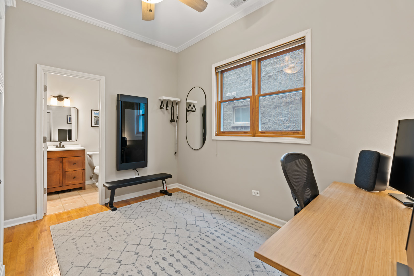 1339 N MOHAWK Street Unit: 2S