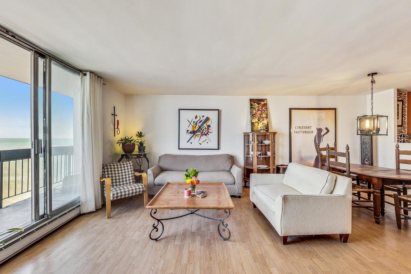 5901 N Sheridan Road Unit: 13F