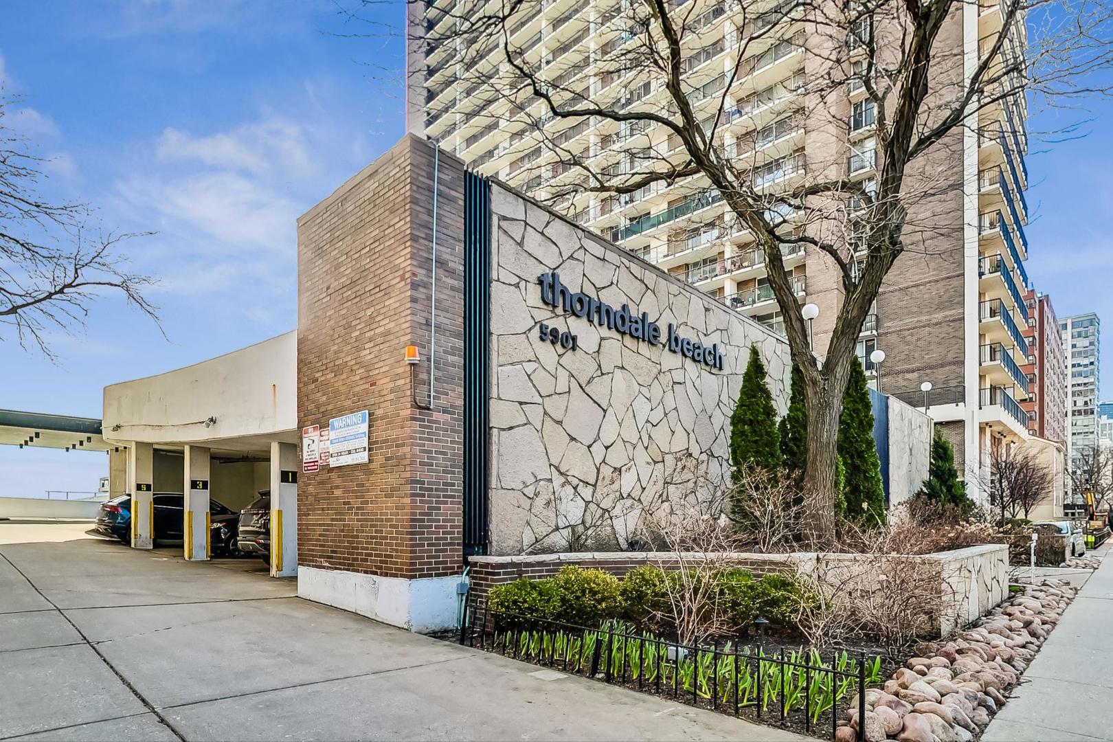 5901 N Sheridan Road Unit: 13F