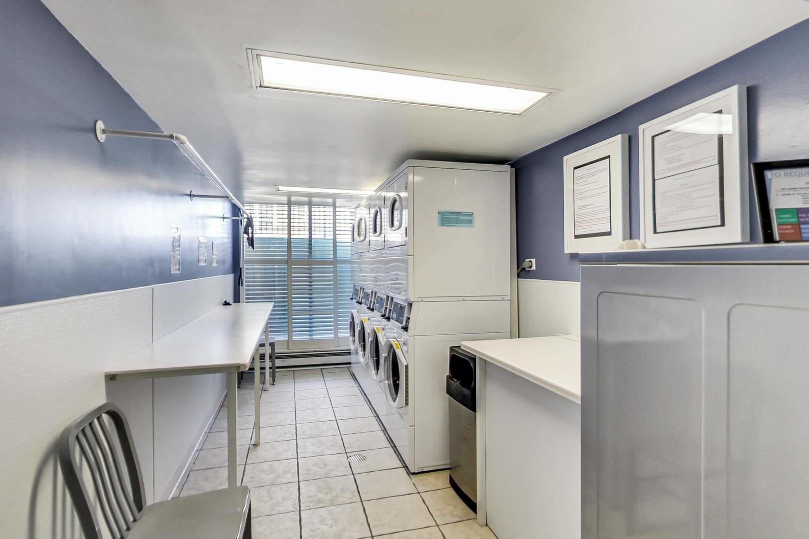 5901 N Sheridan Road Unit: 13F