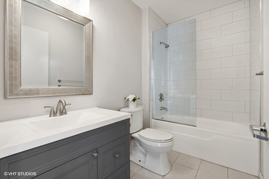 1160 S MICHIGAN Avenue Unit: 3105