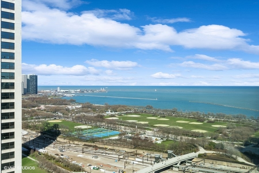 1160 S MICHIGAN Avenue Unit: 3105