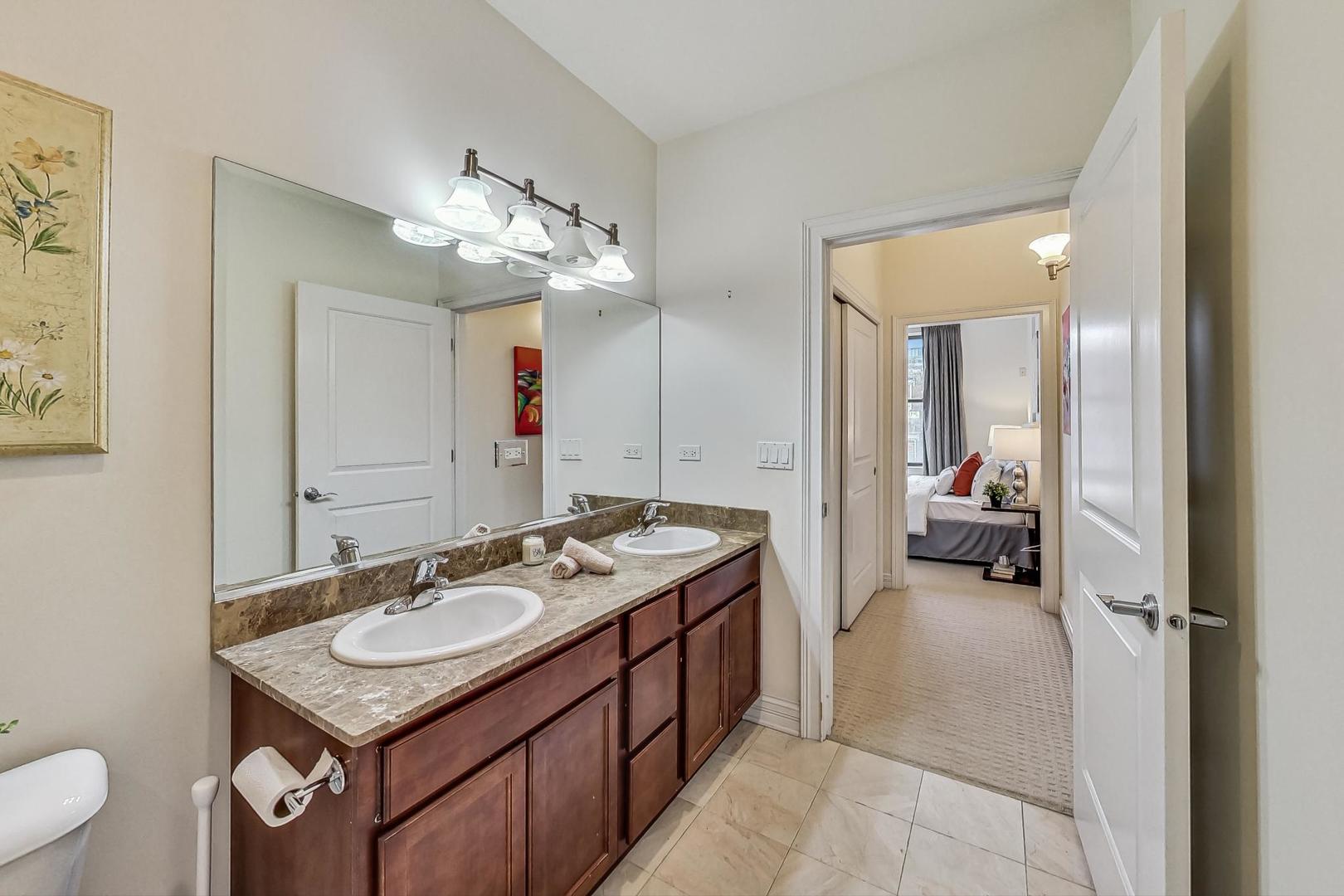 3300 W IRVING PARK Road Unit: G2