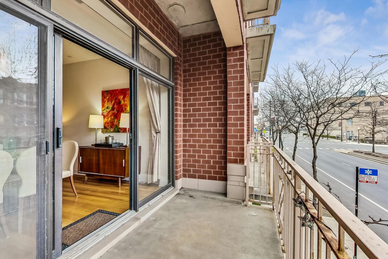 3300 W IRVING PARK Road Unit: G2