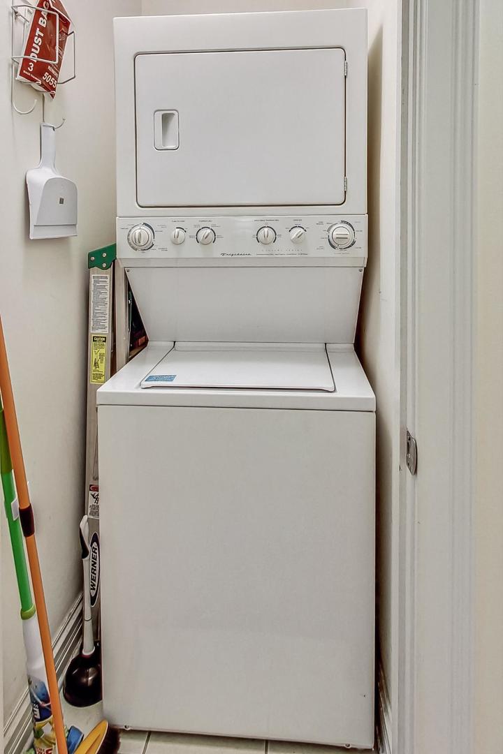 3300 W IRVING PARK Road Unit: G2