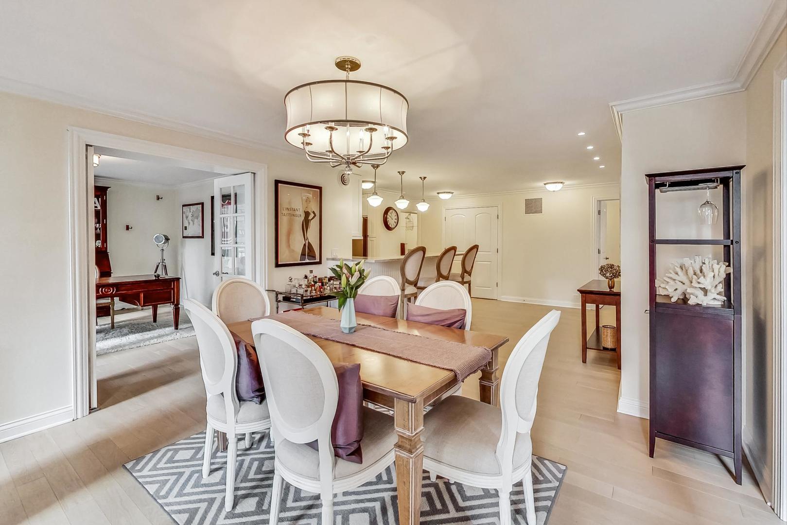 200 E Delaware Place Unit: 7F