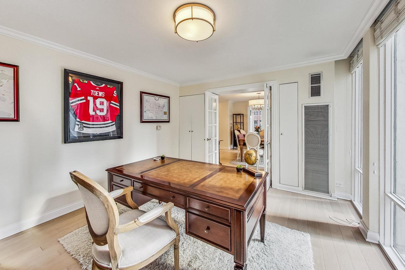 200 E Delaware Place Unit: 7F