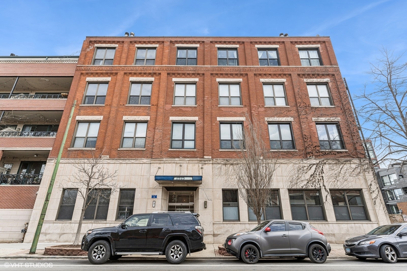 2525 N Sheffield Avenue Unit: 1A