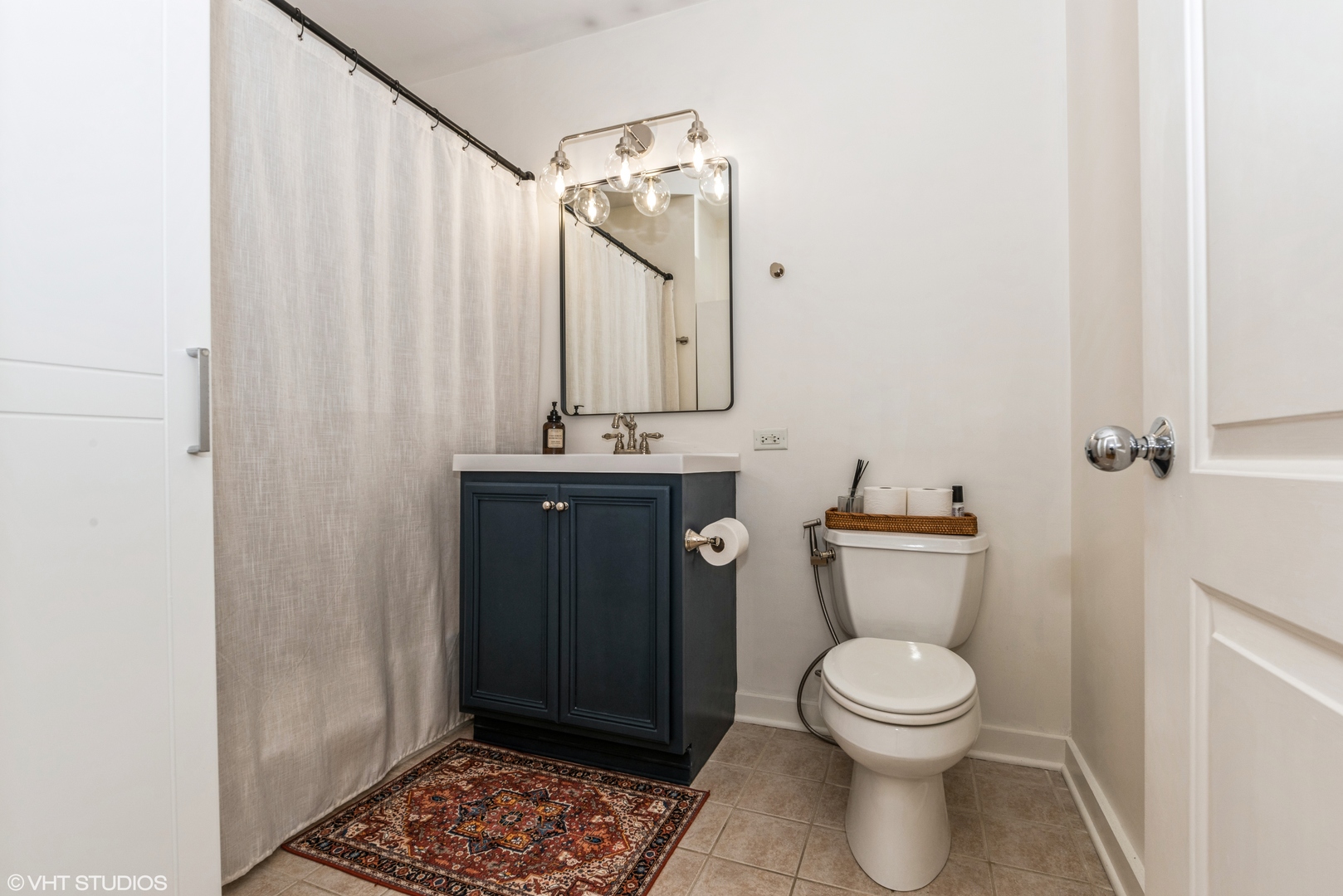 1752 W Maypole Avenue Unit: 101
