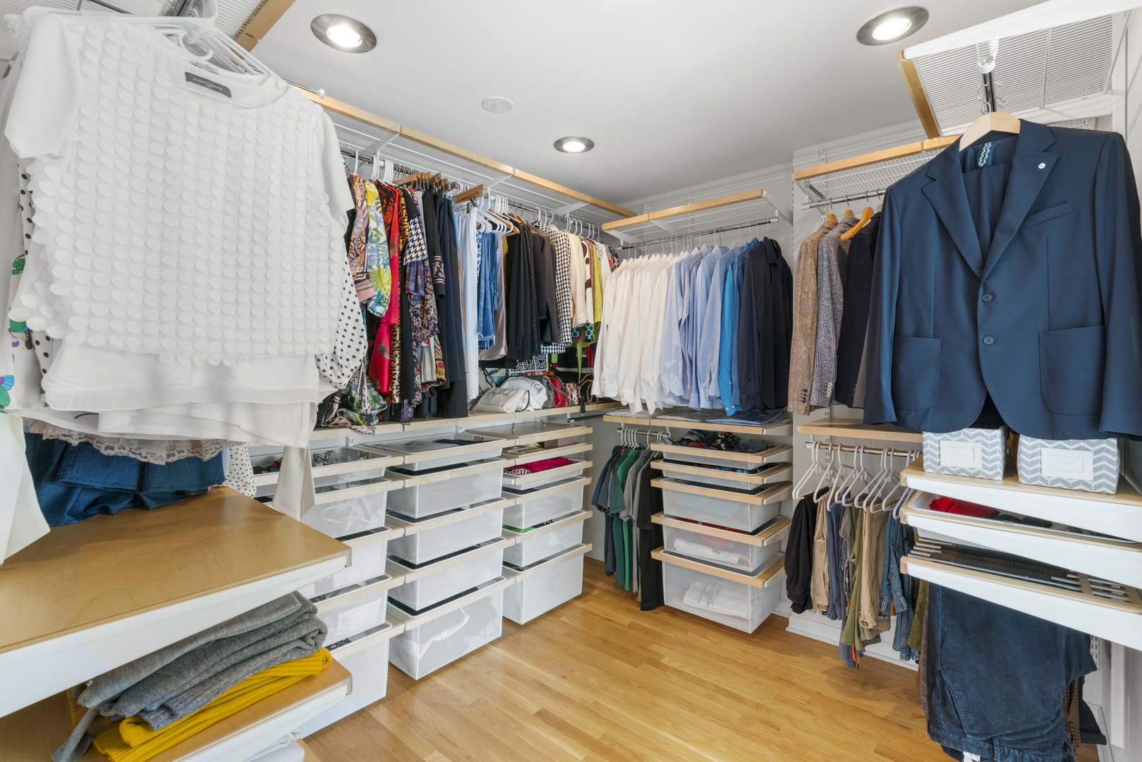 1720 N La Salle Street Unit: 25