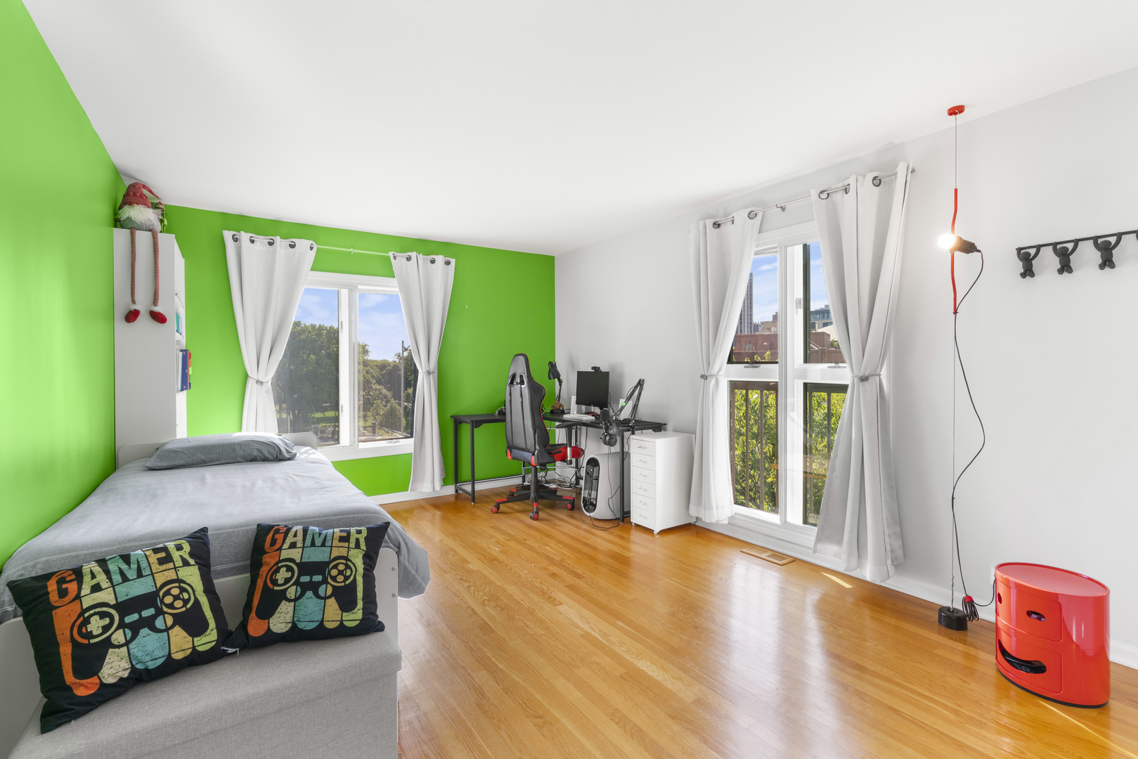 1720 N La Salle Street Unit: 25