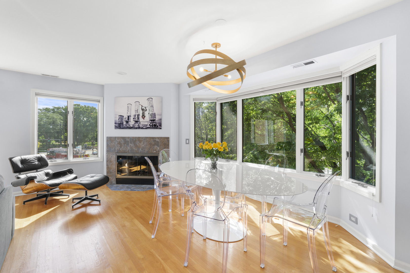 1720 N La Salle Street Unit: 25