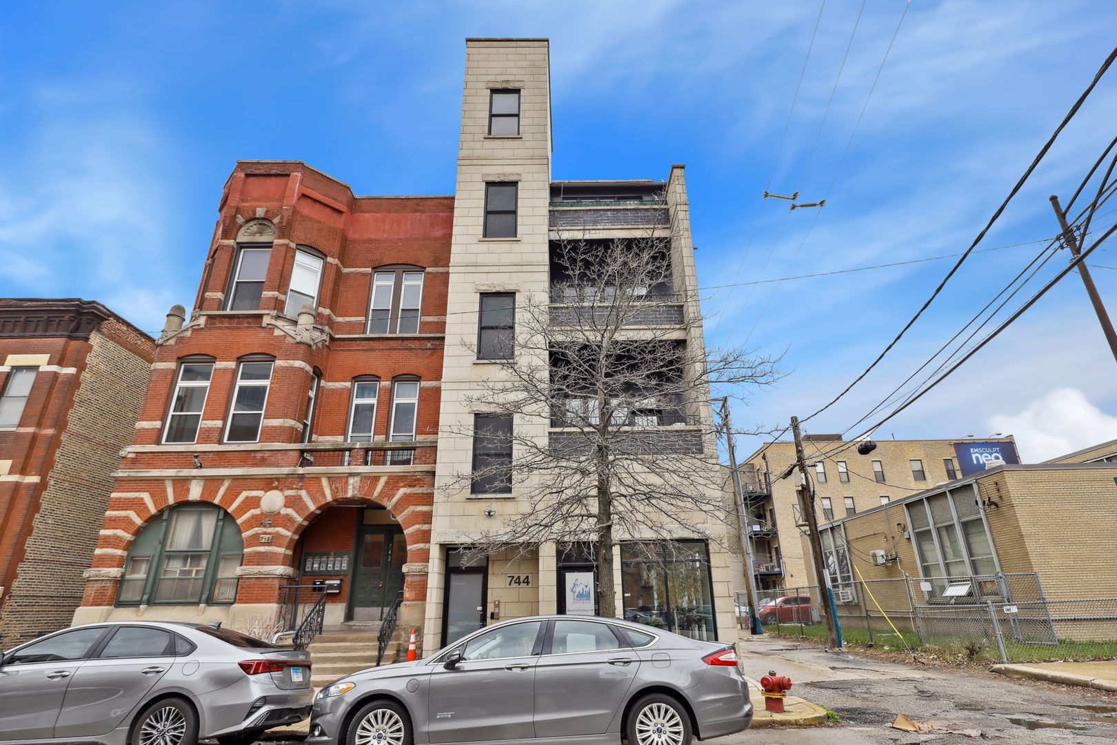 744 N May Street Unit: 202