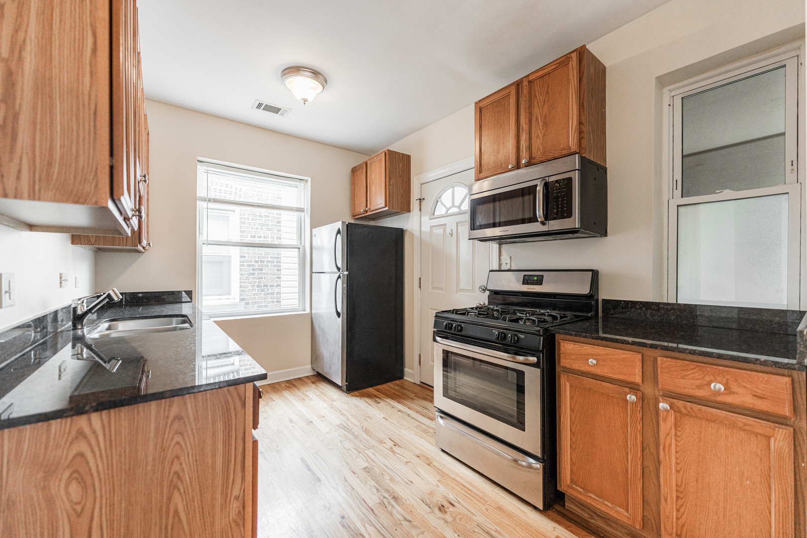 4604 N MONTICELLO Avenue Unit: 3E